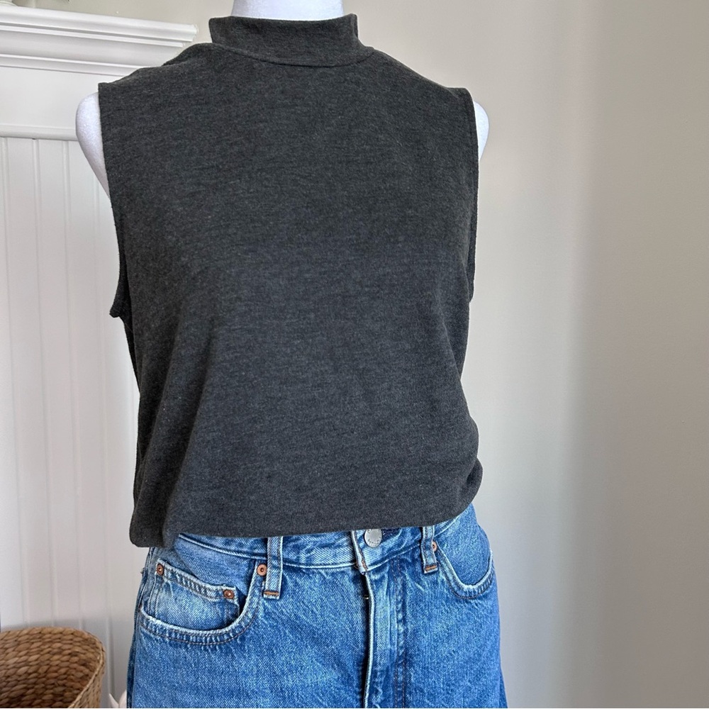 Joe Fresh Sleeveless knit Top Dark Gray Medium 90s Minimalist CBK Style